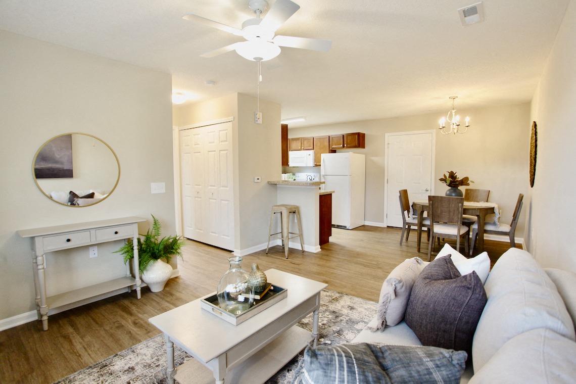 Photos and Video of Laurel Bluff Apartments in Reynoldsburg, OH